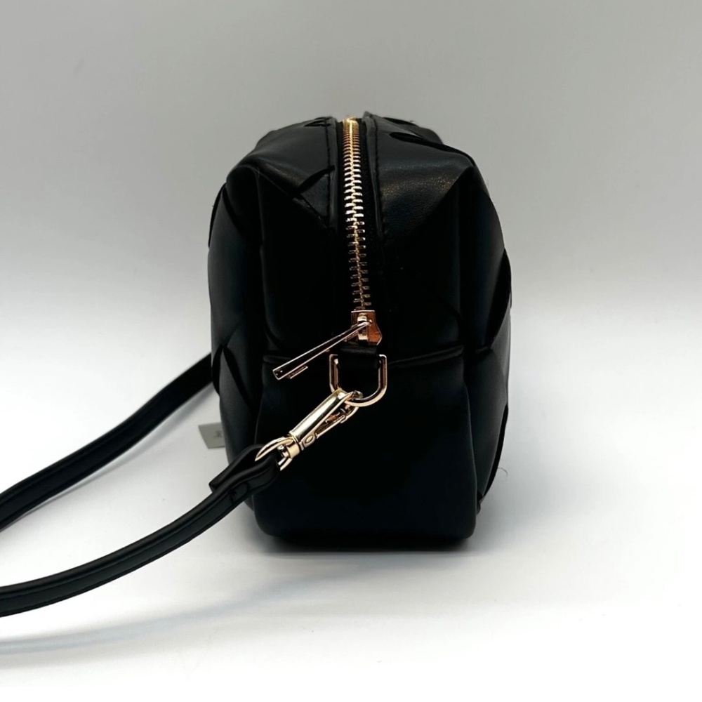 A New Day Black Cube Woven Crossbody - Picture 6 of 9